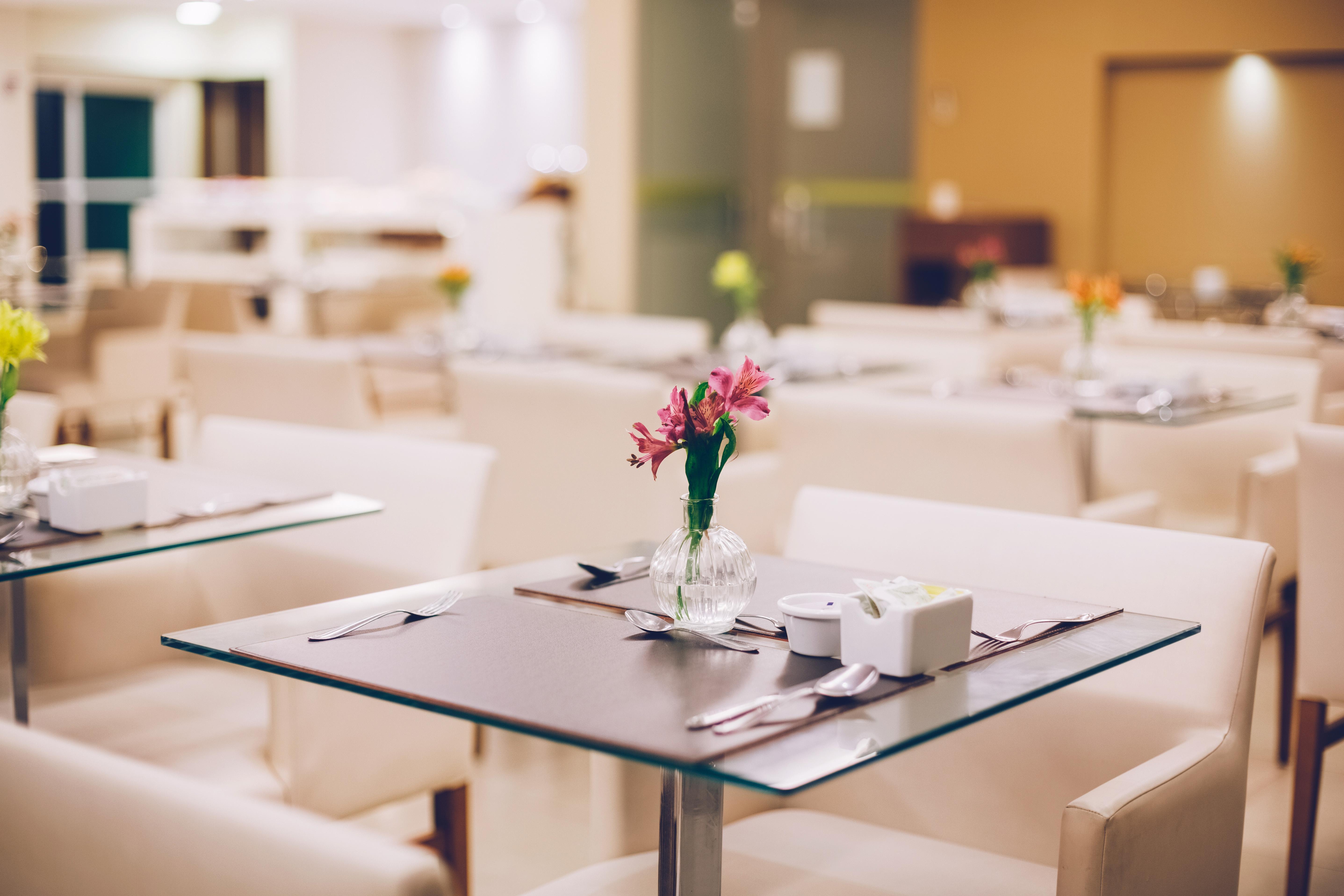 Saint Moritz Hplus Express Hotel 3*
